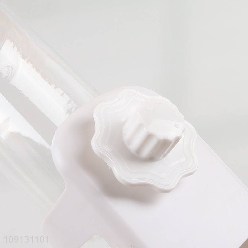 Factory Supply Rabbit Water Feeder Pet Cage Suspended Water Dispenser