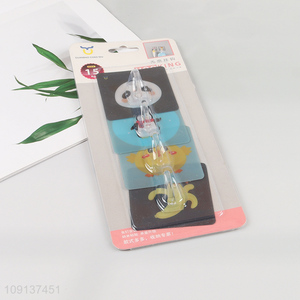 Good quality 4pcs cartoon printed sticky hook wall hook set
