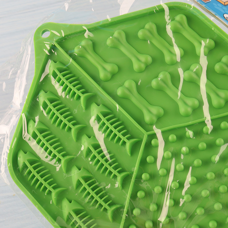 Good Quality Pet Dog Cat Silicone Licking Mat with Suction Cups