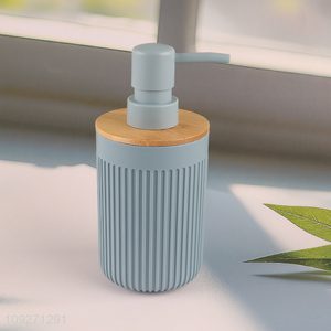 Good selling hand pressure bathroom accessories liquid soap dispenser