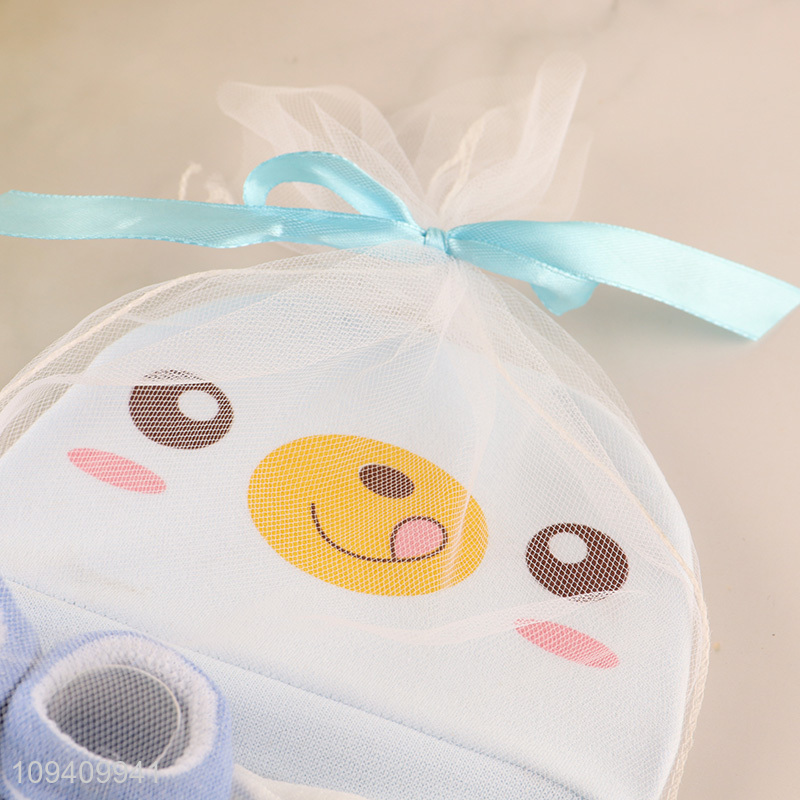 Top selling comfortable baby hat socks accessory set