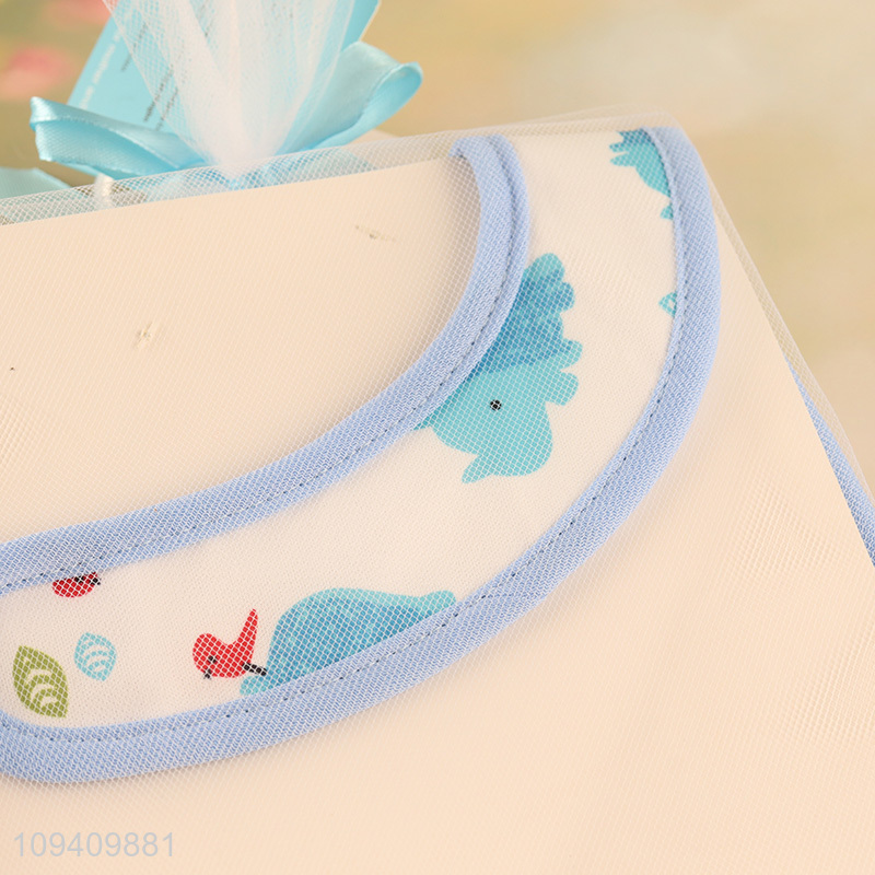 Latest products cartoon baby bib & baby socks gift set