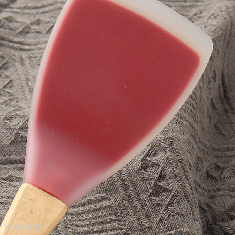 Hot items kitchen utensil cooking spatula with wooden handle